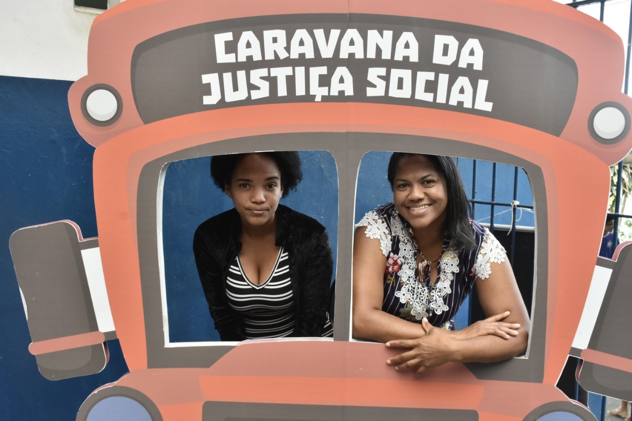 Camacã: Centenas de Pessoas são beneficiadas com a Caravana da Justiça Social

